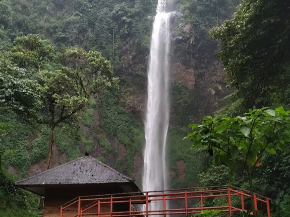 Curug Putri Layung