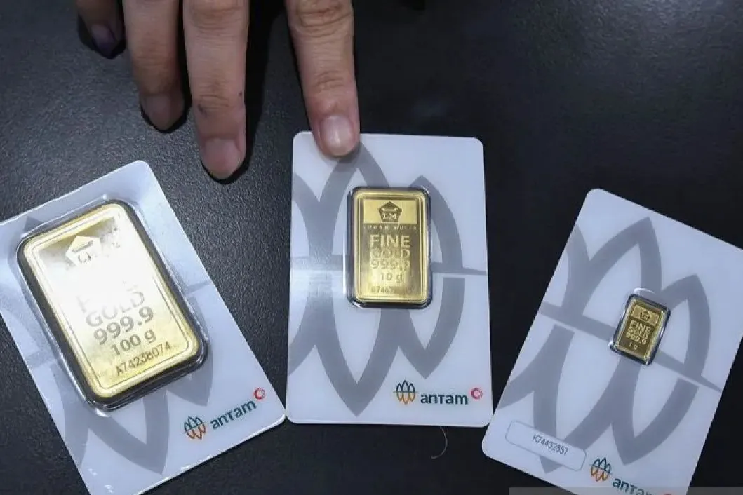 Harga emas Antam naik
