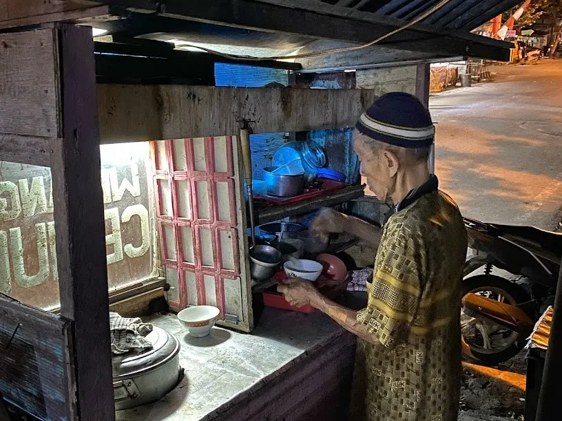 pedagang wedamg cemue