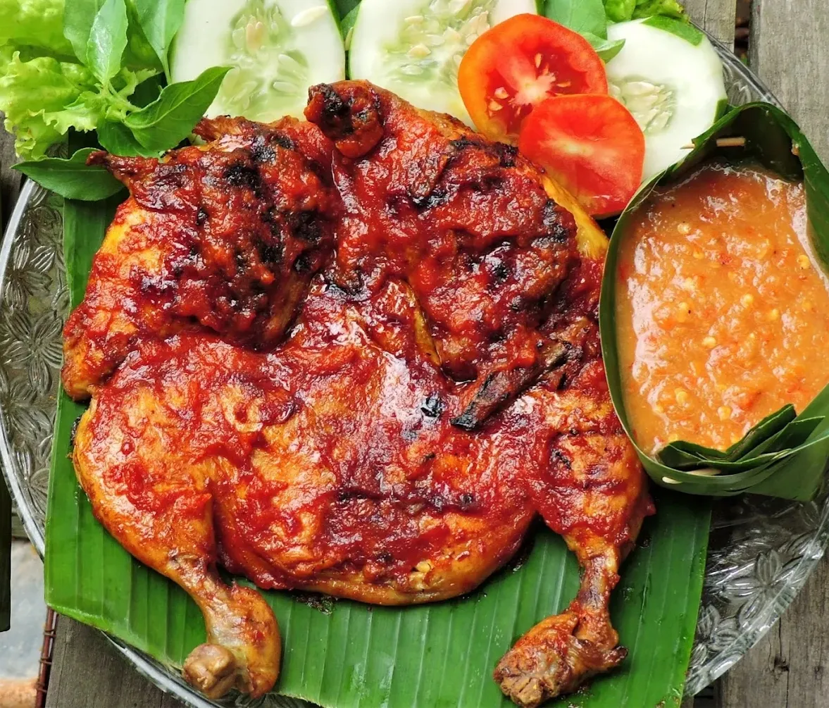 Ayam Bakakak Kuliner Legendaris Sunda