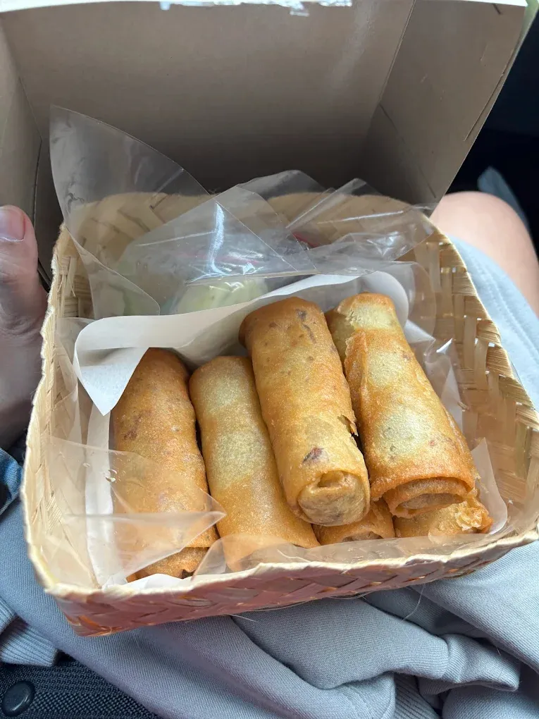 Lumpia Semarang, Ikon Legendaris yang Tak Pernah Lekang