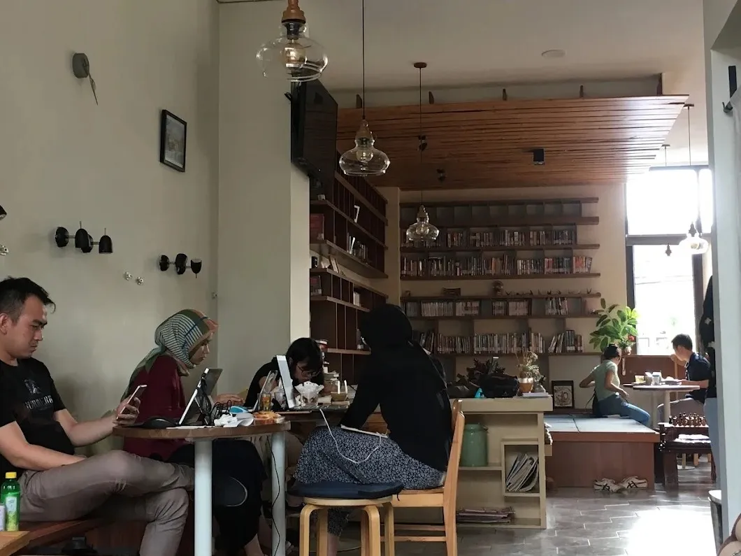 Nimna Bookcafé Bandung