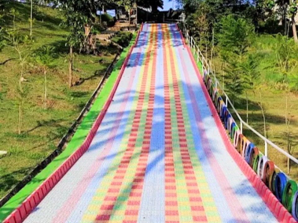 Antapura De Djati, Rainbow Slider