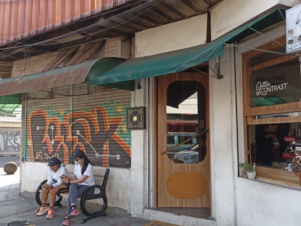 Spot Little Contrast Braga