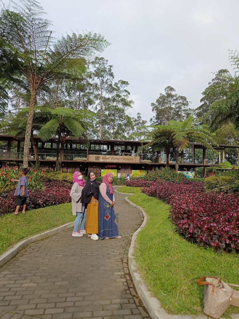 Dusun Bambu liburan unik