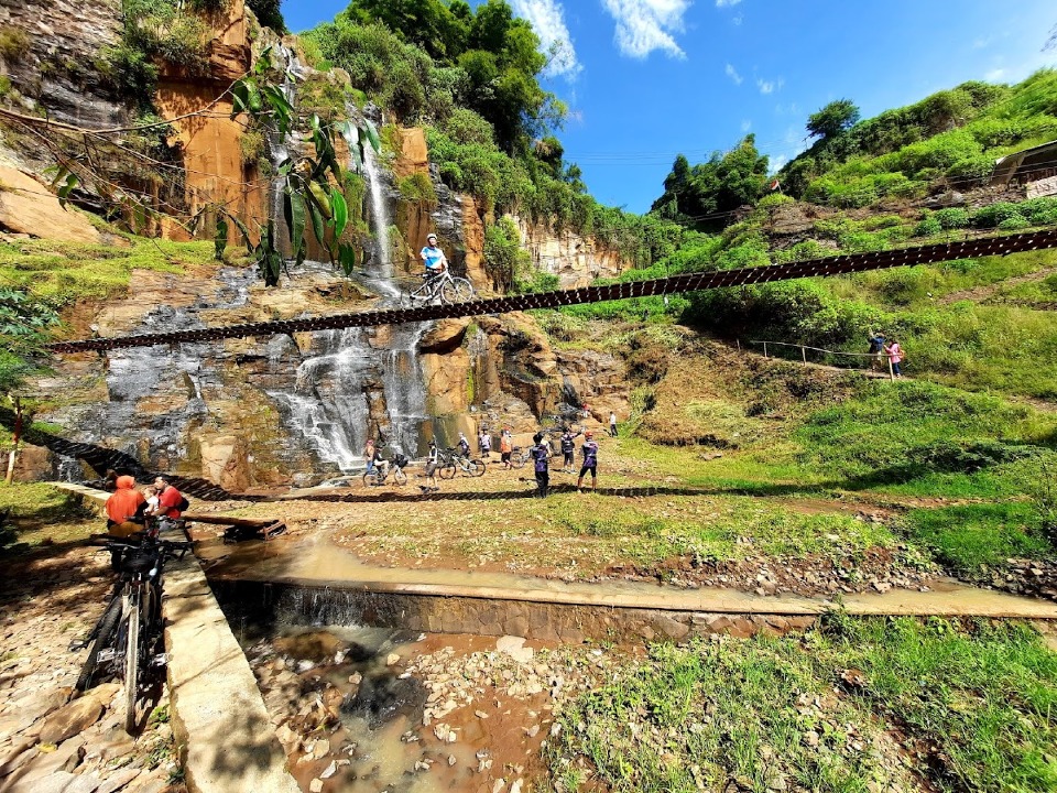 Curug Batu Templek