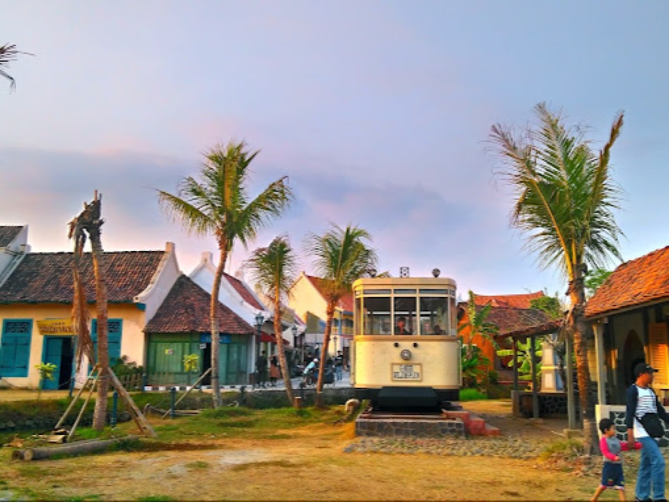 Gamplong Studio Alam