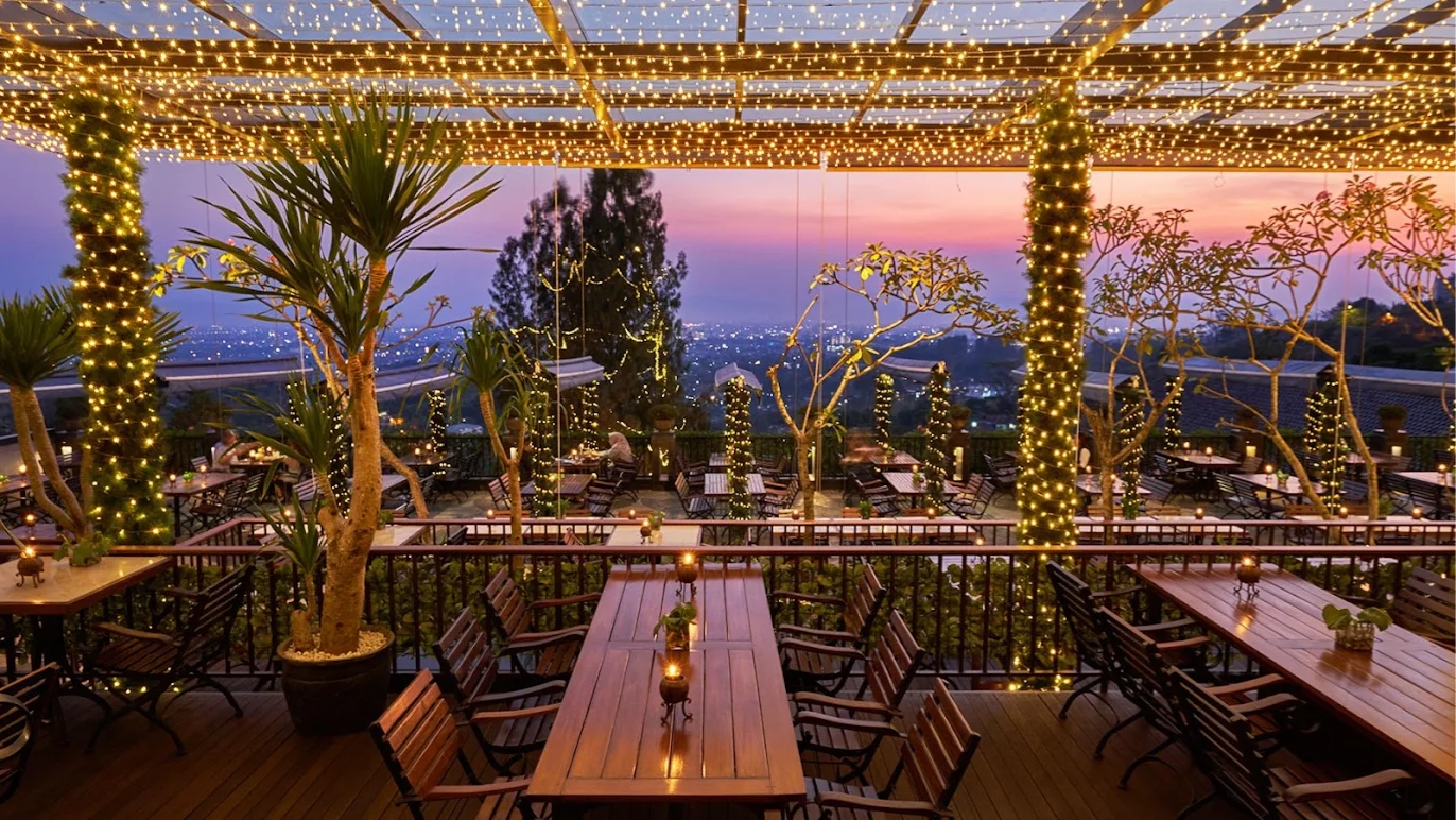 The Valley Bistro Café